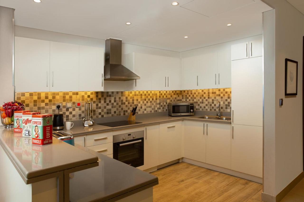 Retaj Baywalk Residence Доха Екстер'єр фото